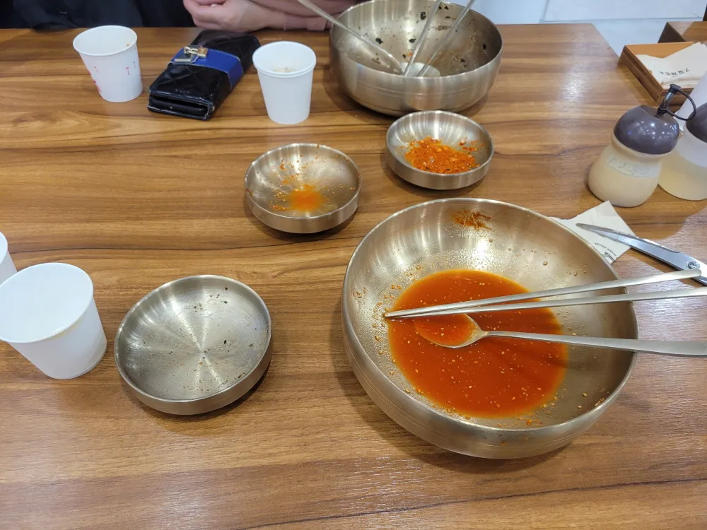 비빔냉면 식사 과정 기록